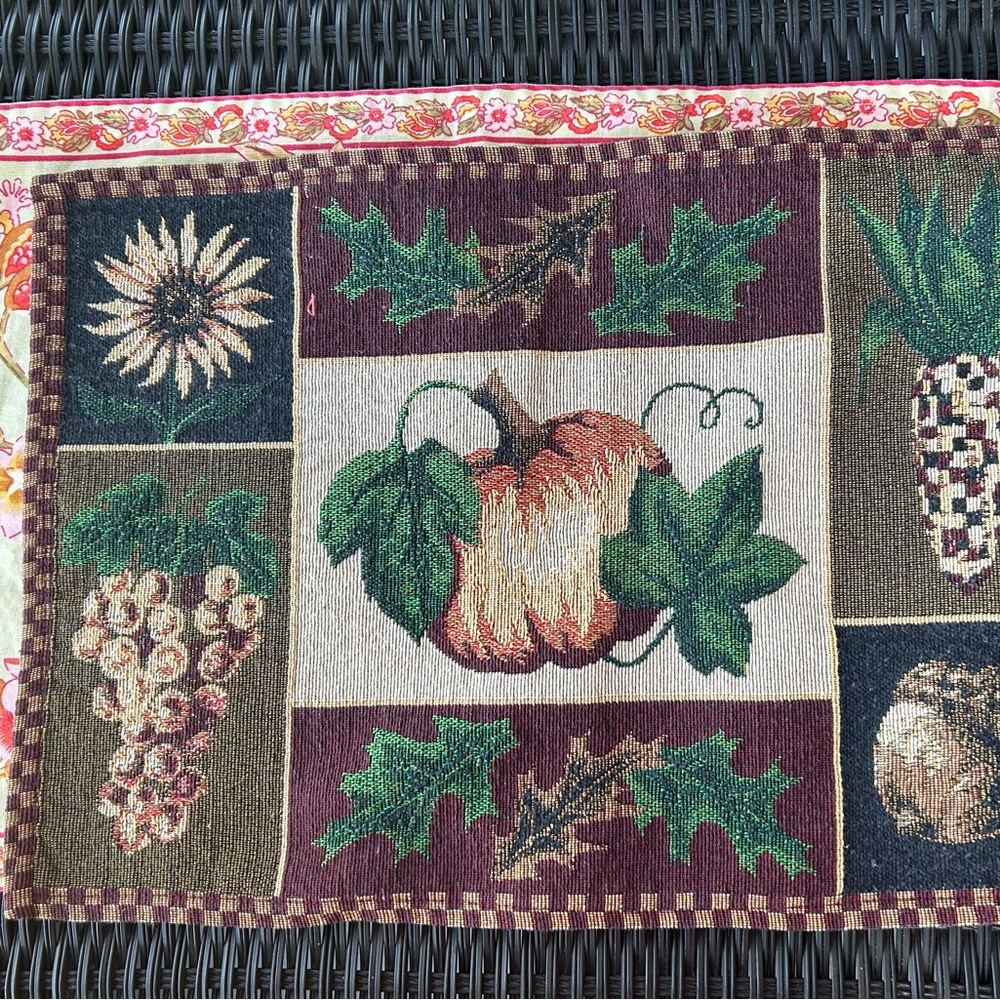 VTG Cloth Placemats (12)